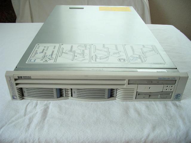HP Server 2HE Dual P3 (1).JPG